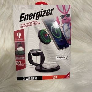 Energizer 3 in 1 Desktop Charging Station. MagSafe. Brand New.